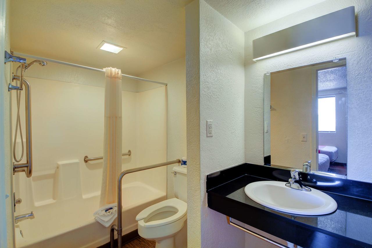 Motel 6-Oklahoma City, Ok - Frontier City Eksteriør bilde