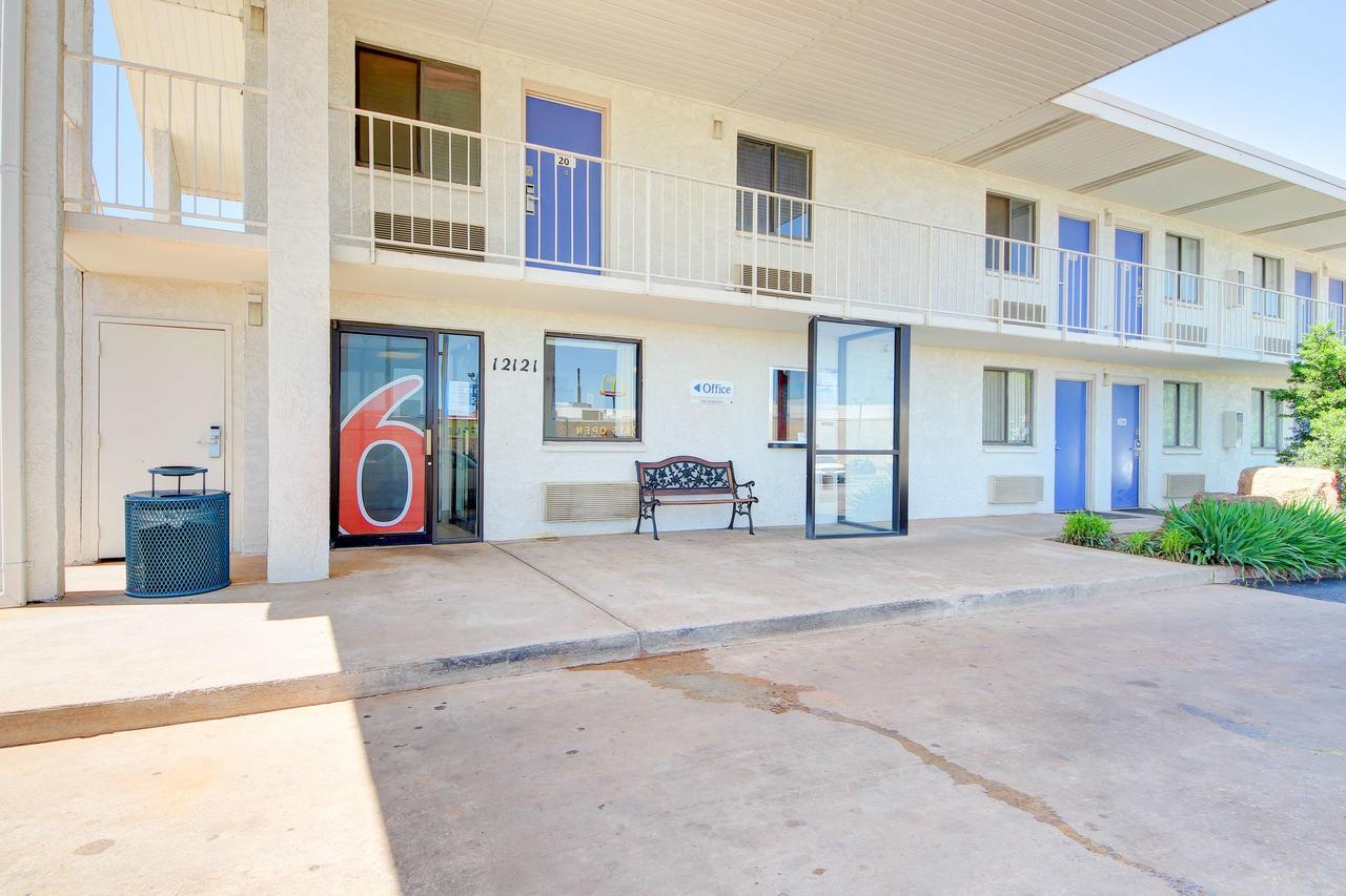 Motel 6-Oklahoma City, Ok - Frontier City Eksteriør bilde
